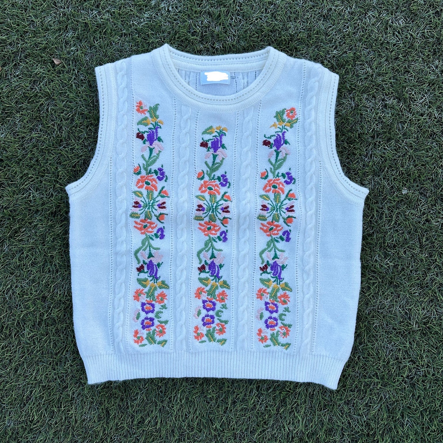 White Floral Embroidered Sweater Vest