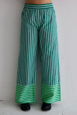 Rosie Pants in Green Apple