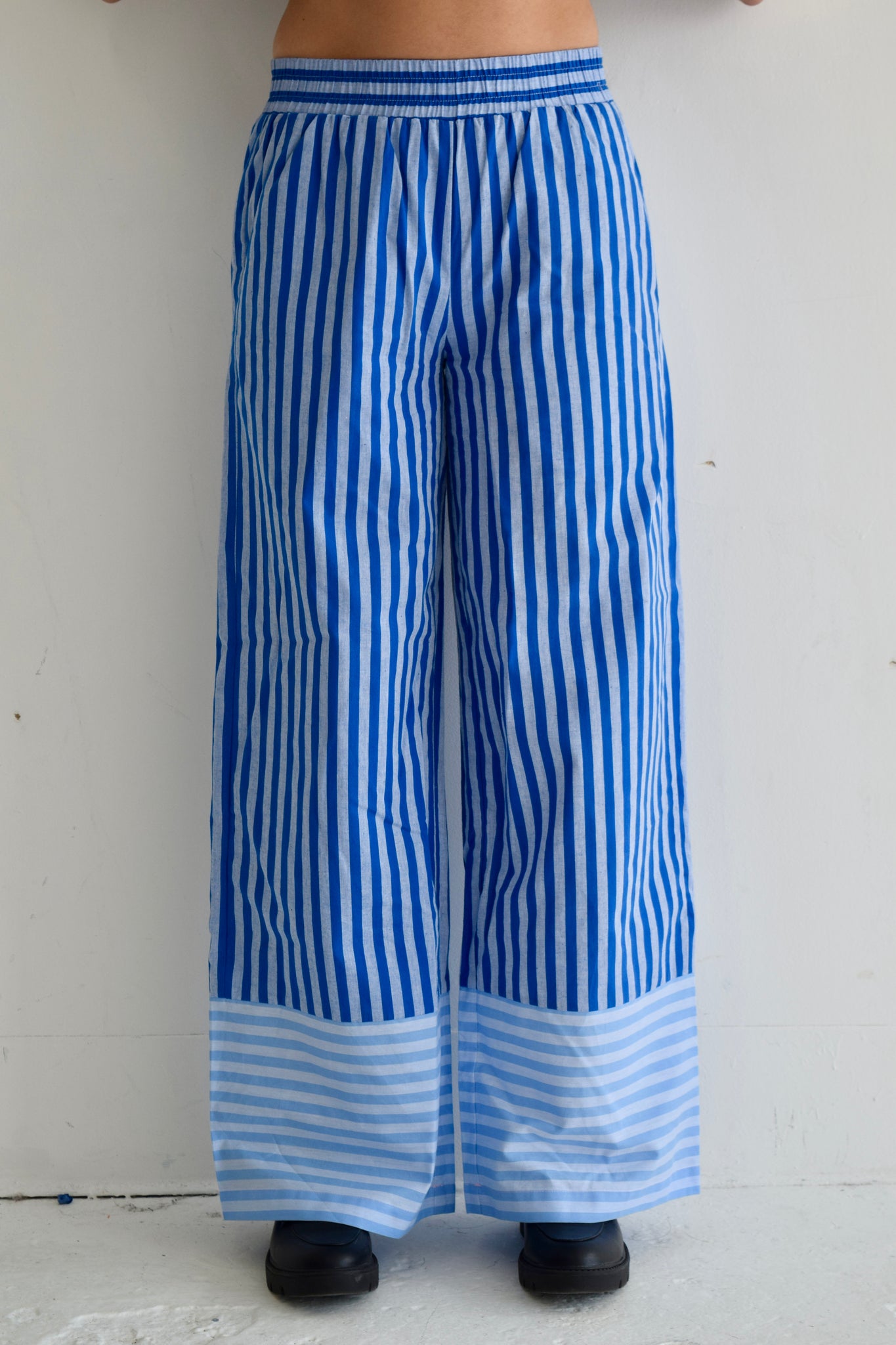 Rosie Pants in Blueberry