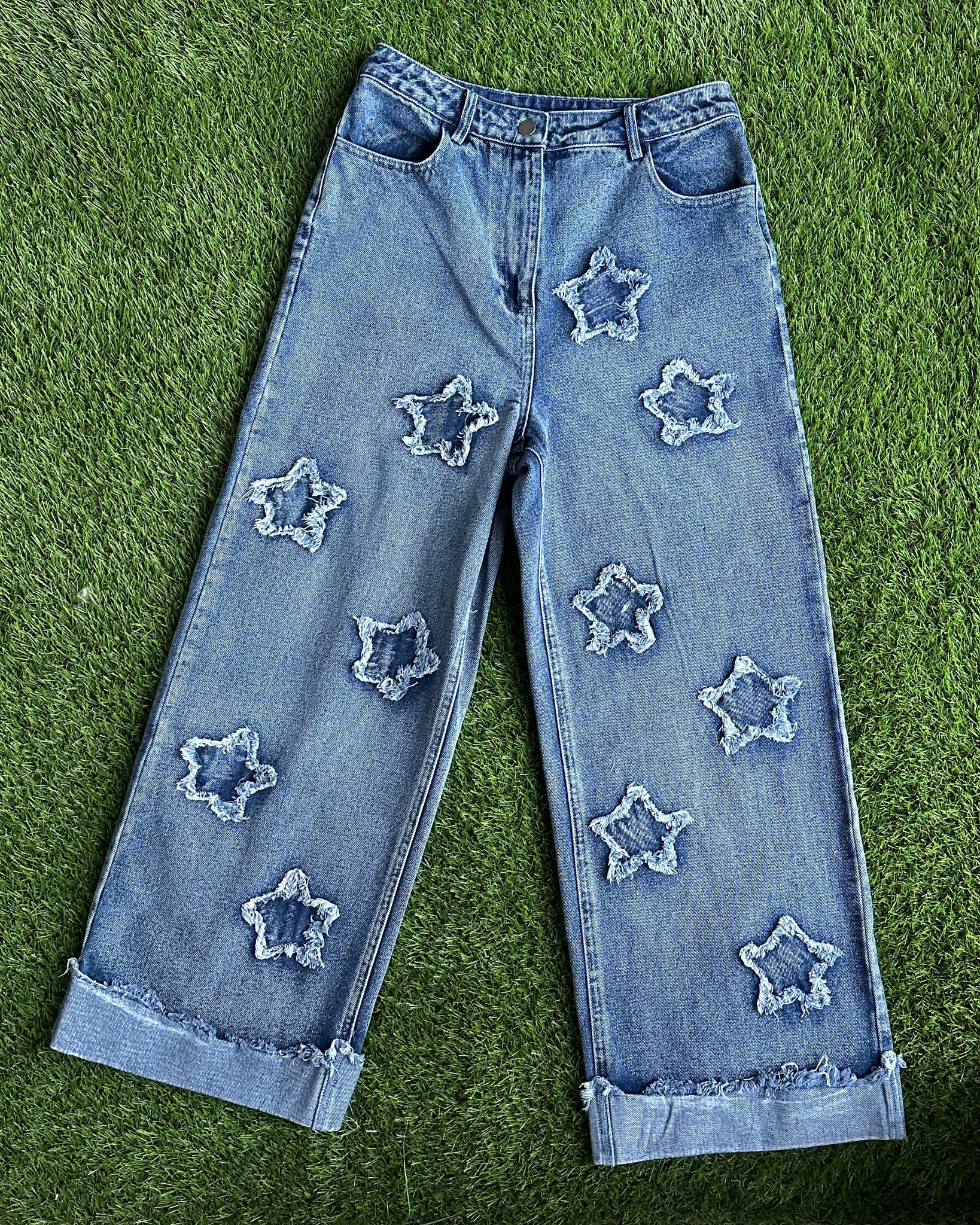 Distressed Star Applique Jeans